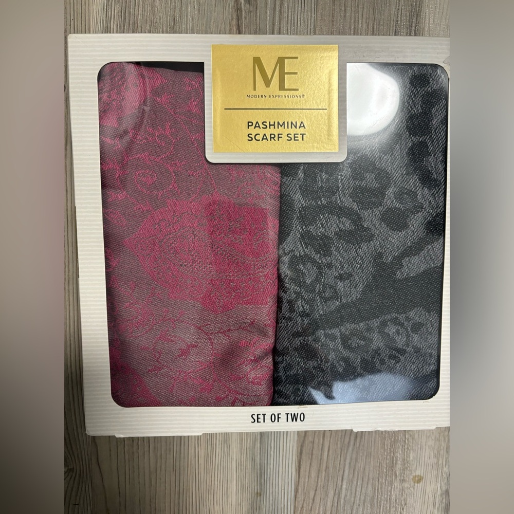 ME Modern Expressions Pashima NIB (2) in box